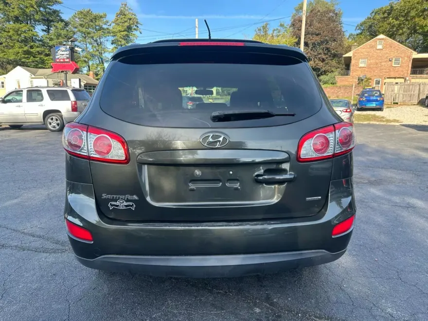 2012 Hyundai Santa Fe SE Sport photo 1