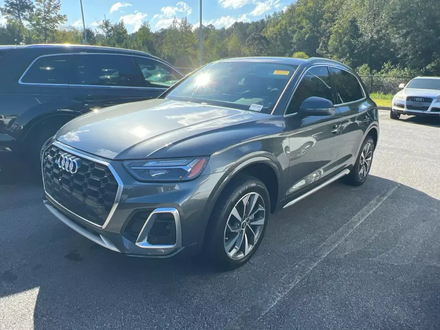 2022 Audi Q5 S line Premium photo 1
