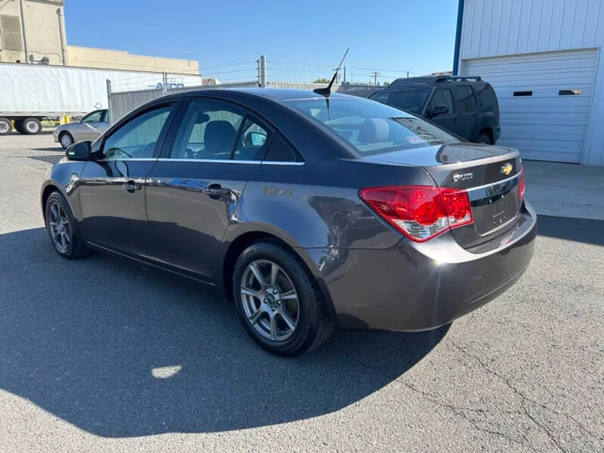 2014 Chevrolet Cruze photo 1