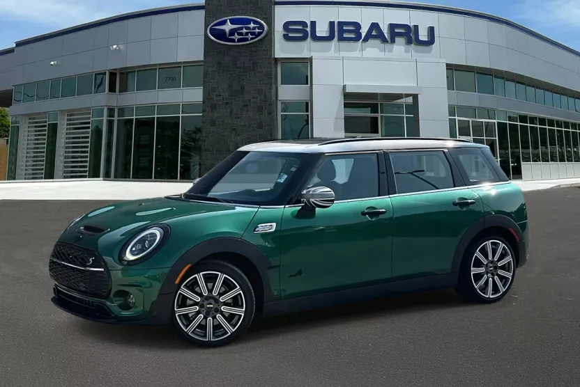 2023 Mini Clubman Base S ALL4 photo 1