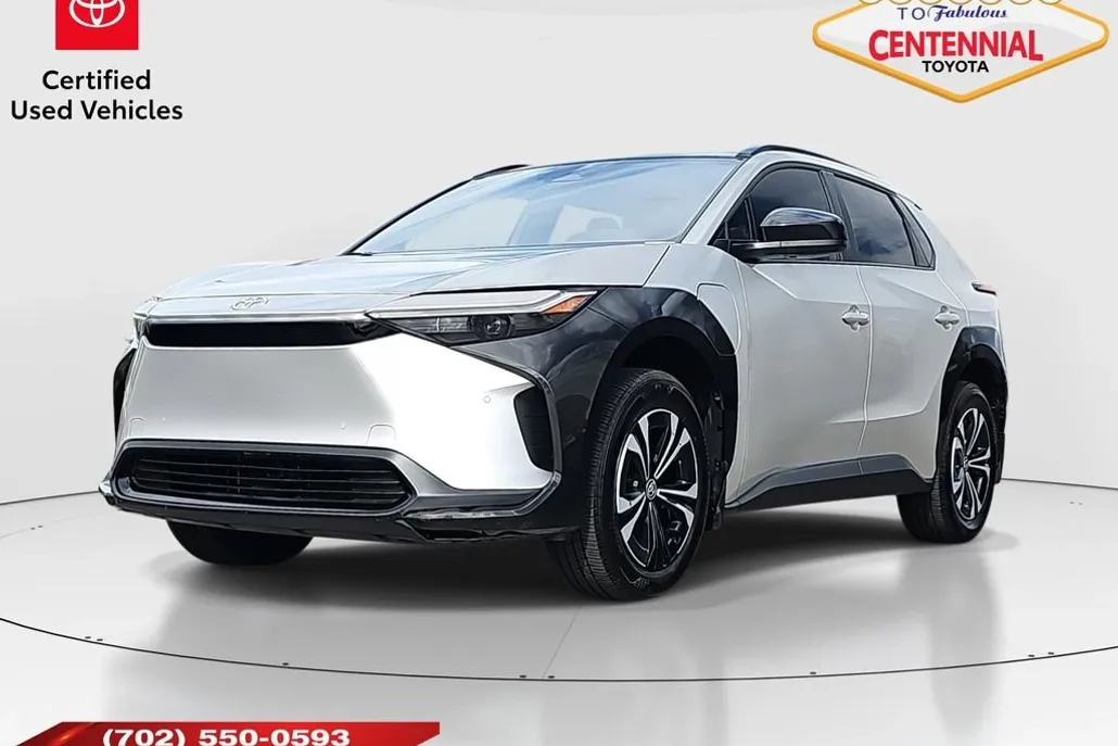 2024 Toyota bZ4X XLE photo 1