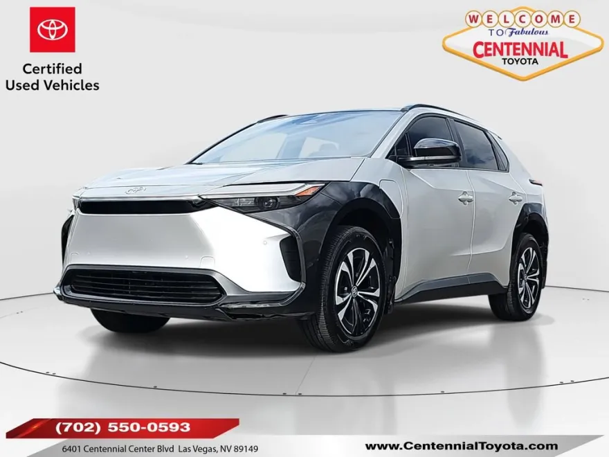 2024 Toyota bZ4X XLE photo 1