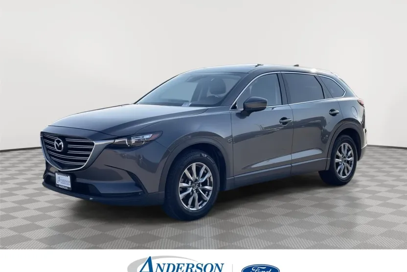 2017 Mazda CX-9 Touring photo 1