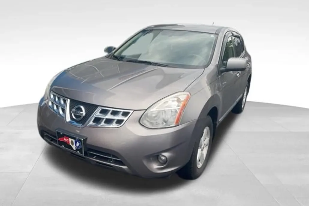 2013 Nissan Rogue S photo 1
