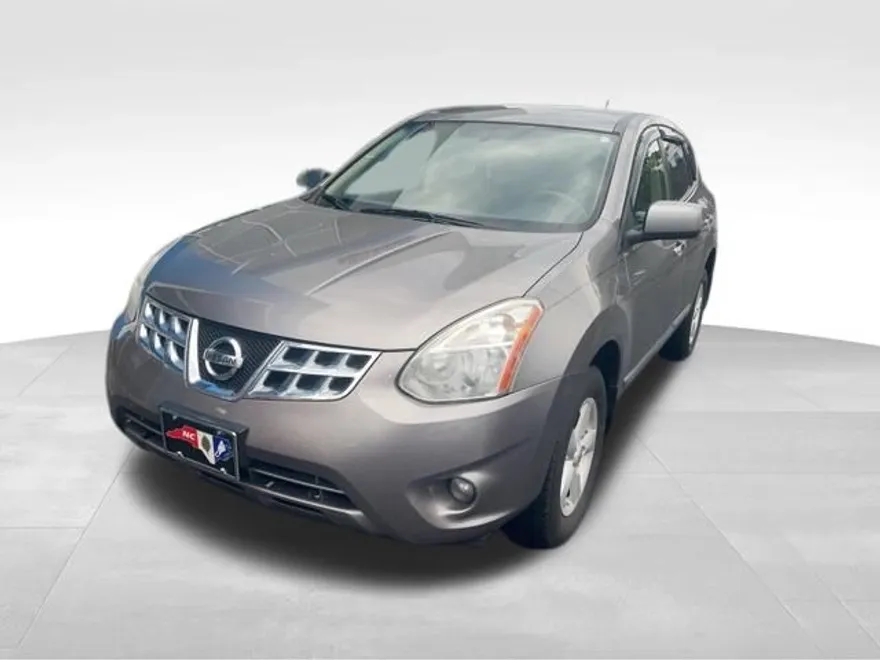 2013 Nissan Rogue S photo 1