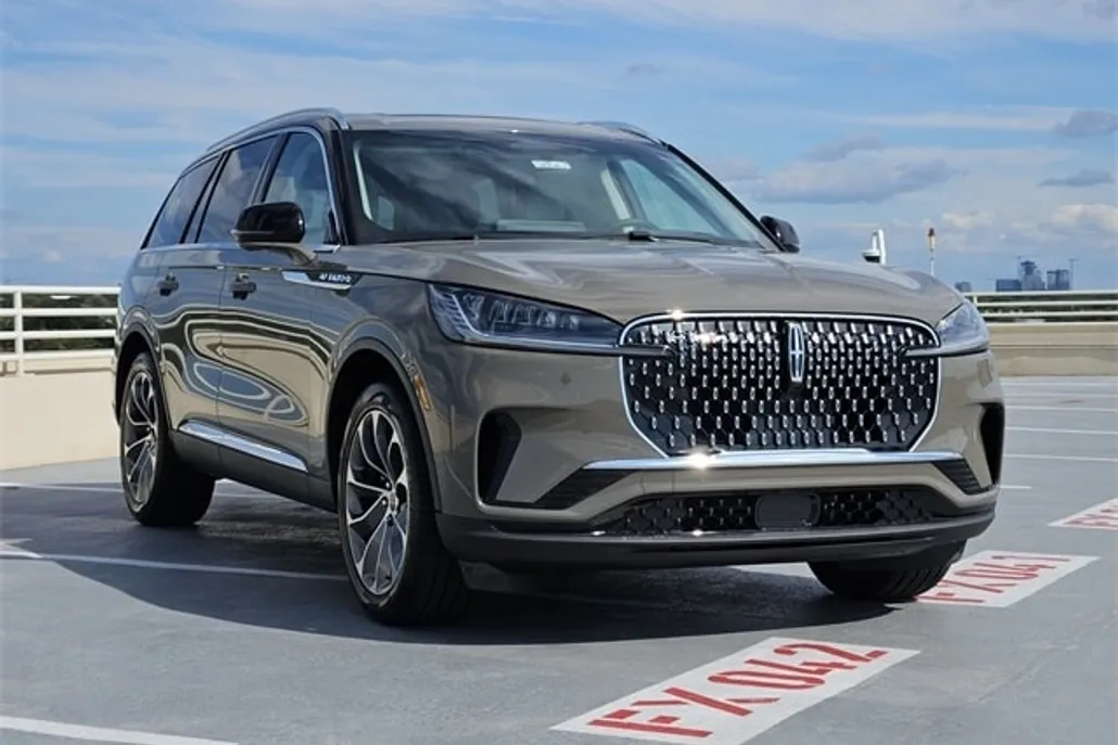 2025 Lincoln Aviator Premiere photo 1