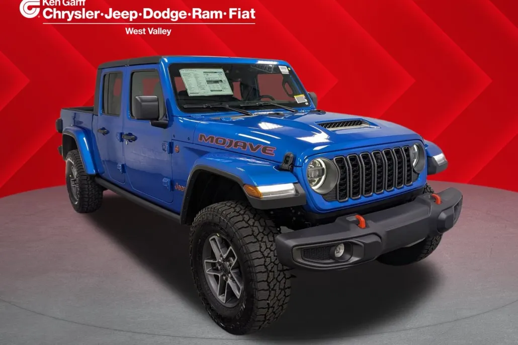 2025 Jeep Gladiator Mojave photo 1