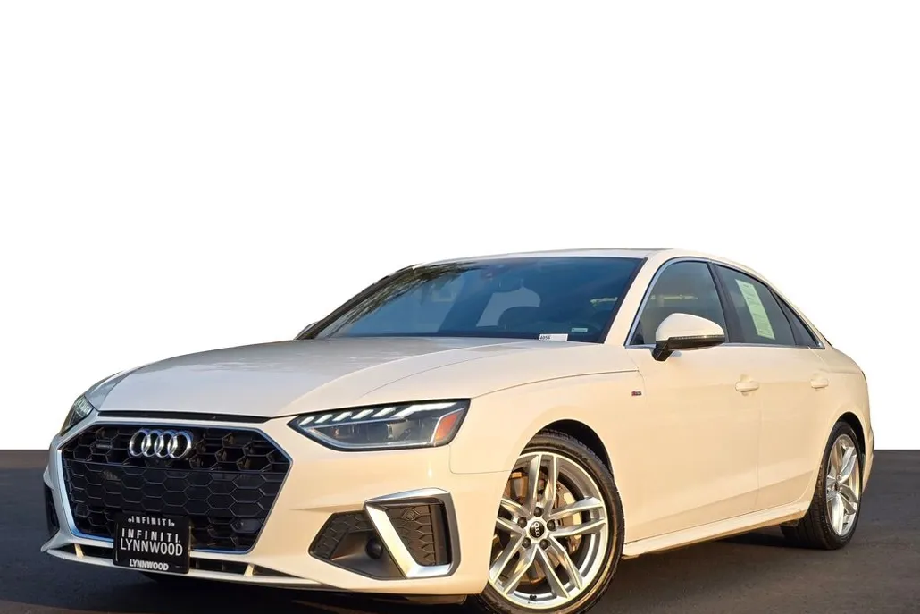 2023 Audi A4 45 S line Premium Plus photo 1