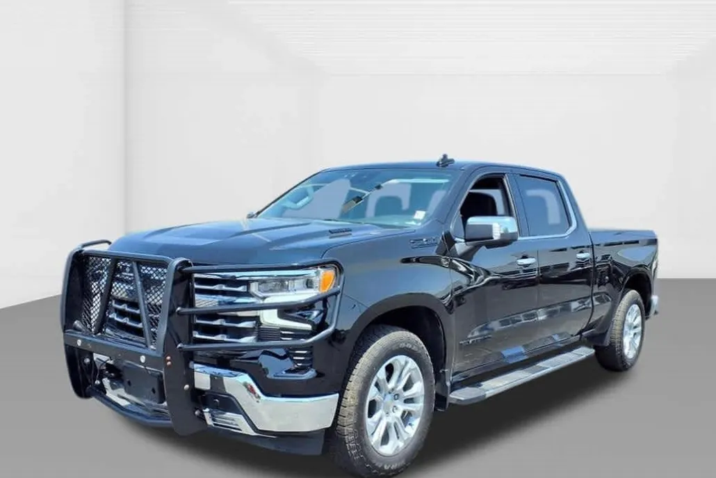2023 Chevrolet Silverado 1500 LTZ photo 1
