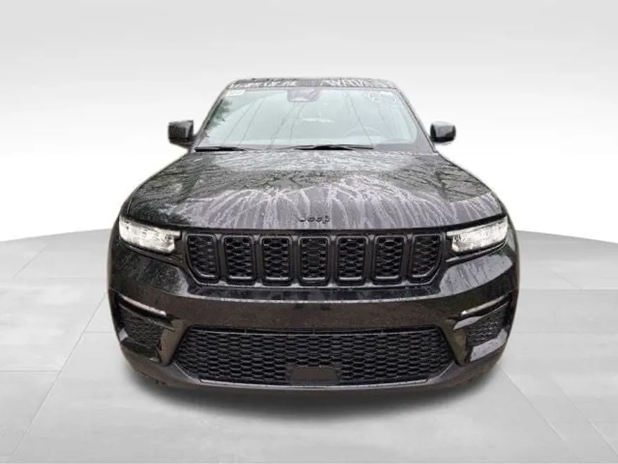 2025 Jeep Grand Cherokee Limited photo 1