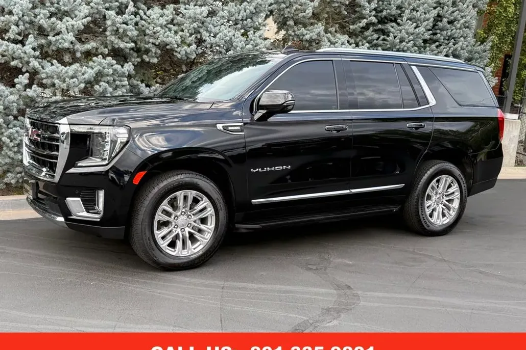 2024 Gmc Yukon SLT photo 1