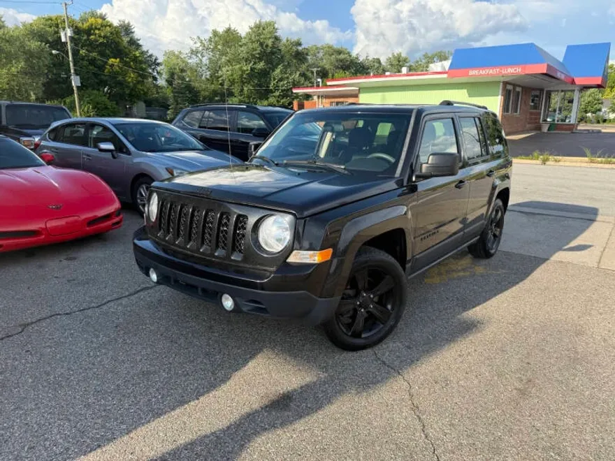 2015 Jeep Patriot Altitude Edition photo 1