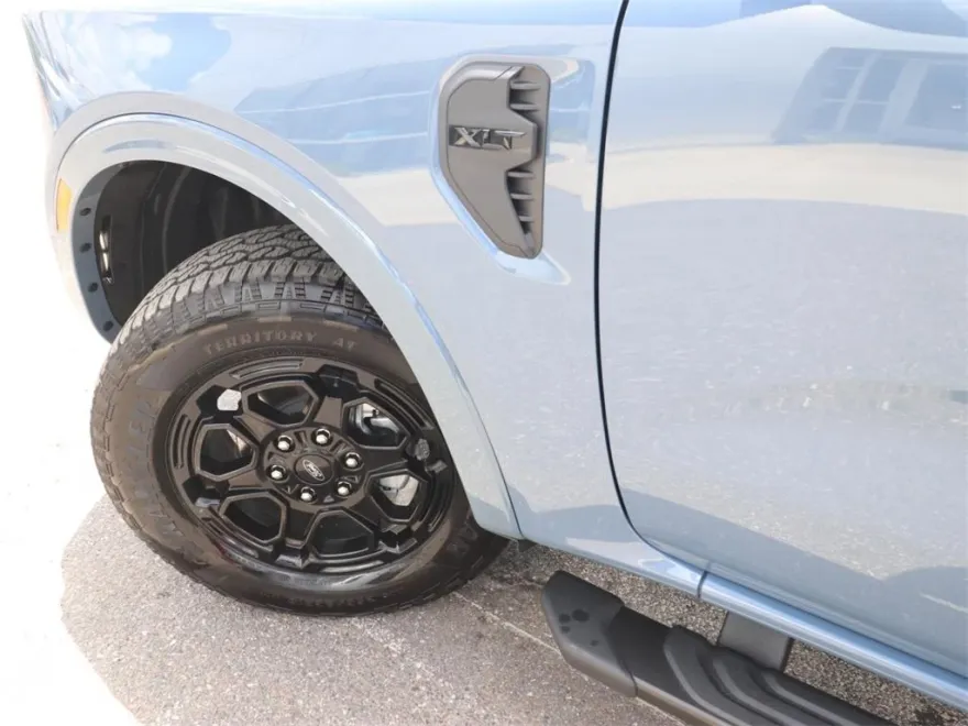 2025 Ford Ranger XLT photo 1