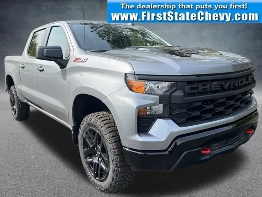 2025 Chevrolet Silverado 1500 Custom Trail Boss photo 1