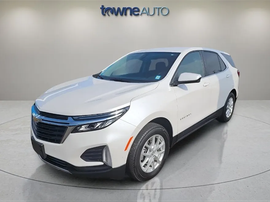 2022 Chevrolet Equinox LT photo 1