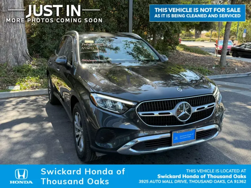 2024 Mercedes Benz GLC 300 photo 1
