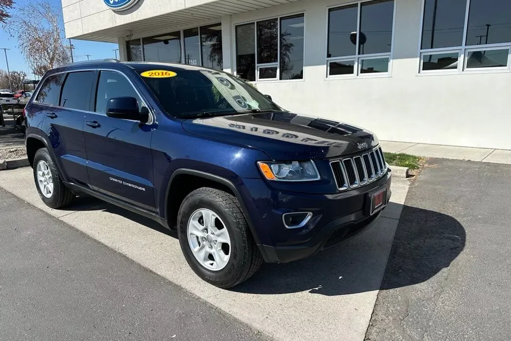 2016 Jeep Grand Cherokee Laredo photo 1