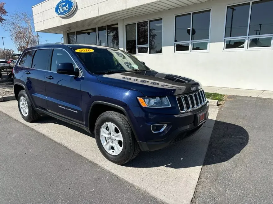 2016 Jeep Grand Cherokee Laredo photo 1