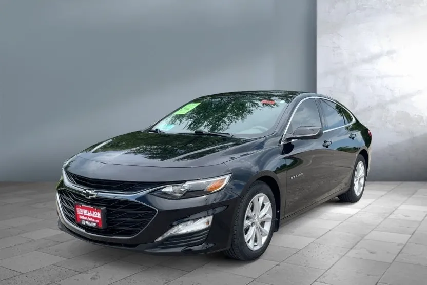 2023 Chevrolet Malibu 1LT photo 1