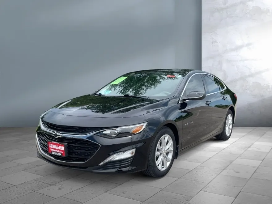 2023 Chevrolet Malibu 1LT photo 1