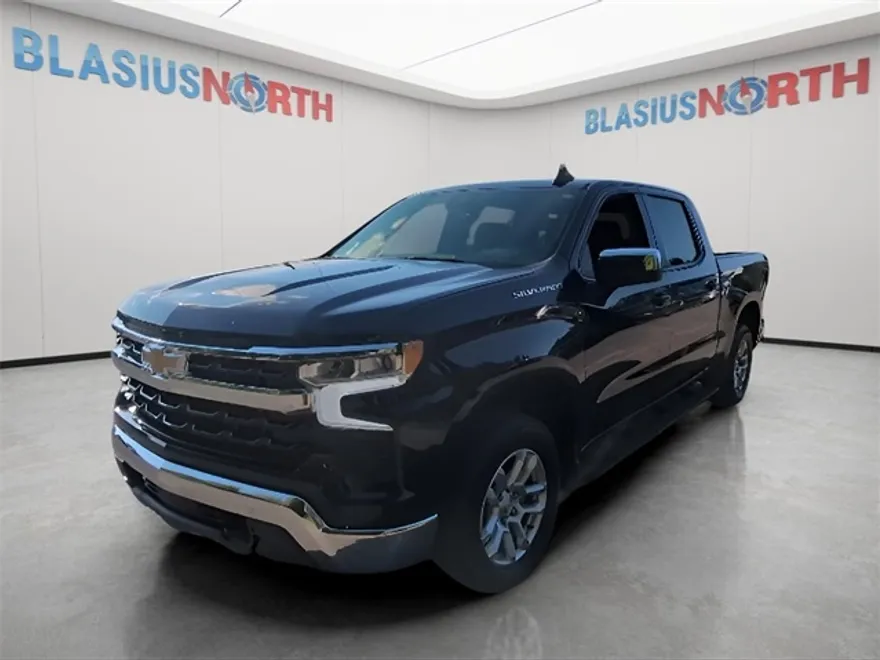 2022 Chevrolet Silverado 1500 LT photo 1