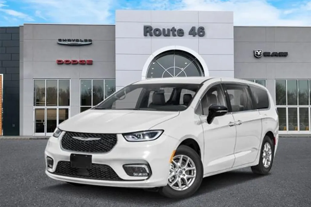 2026 Chrysler Pacifica Limited photo 1