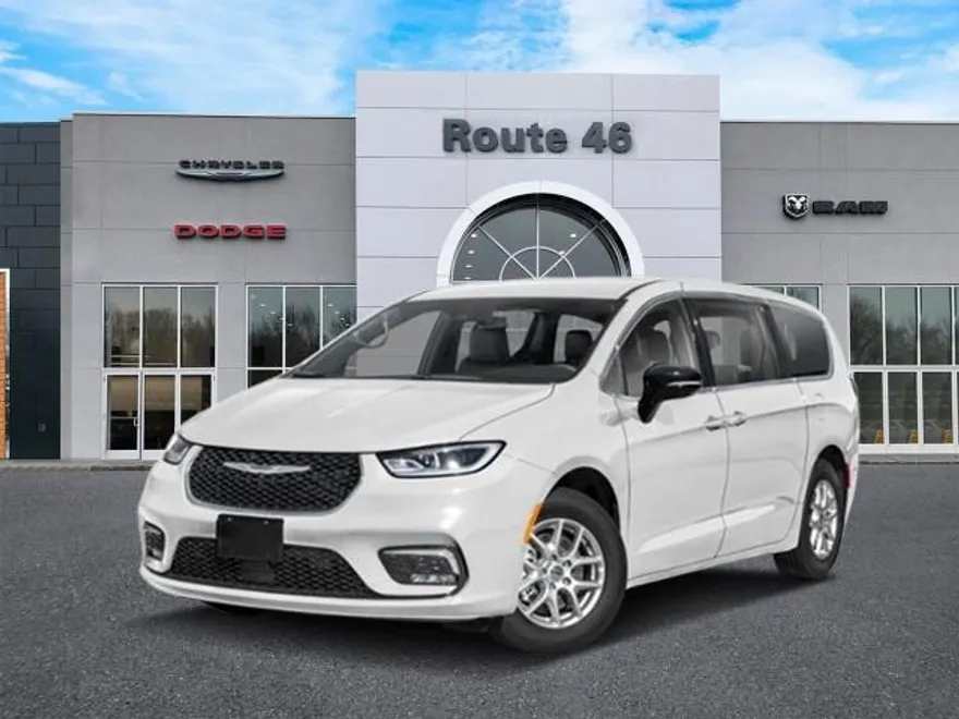 2026 Chrysler Pacifica Limited photo 1