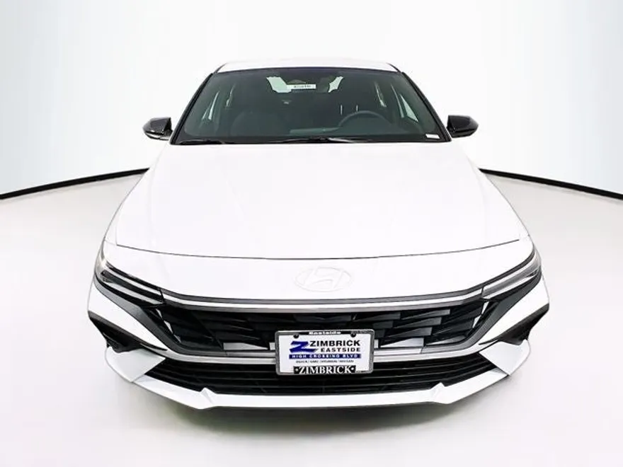 2025 Hyundai Elantra Hybrid SEL Sport photo 1