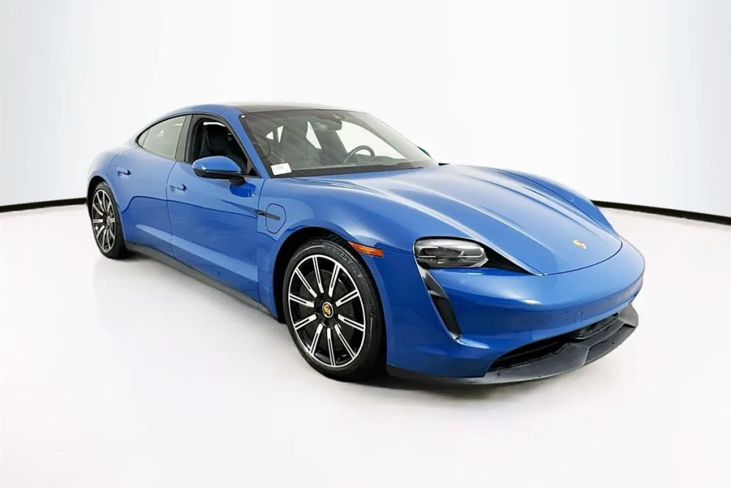 2023 Porsche Taycan photo 1