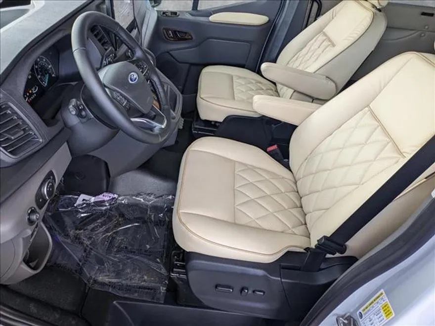 2024 Ford Transit photo 4