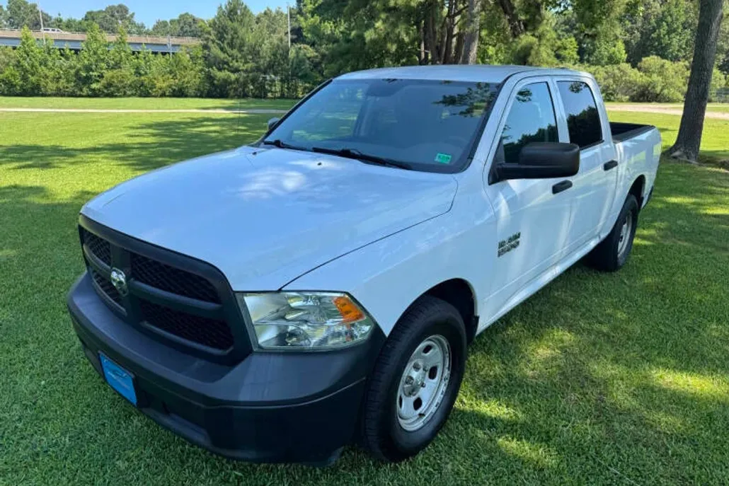 2015 Ram 1500 Tradesman photo 1