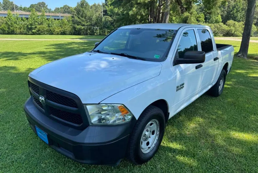 2015 Ram 1500 Tradesman photo 1