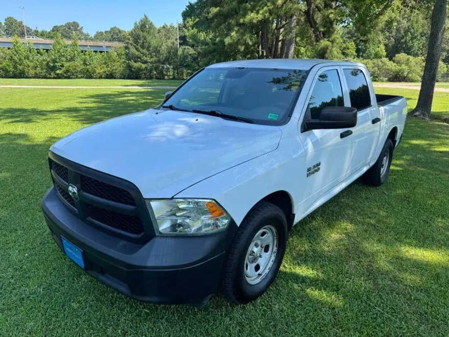 2015 Ram 1500 Tradesman photo 1