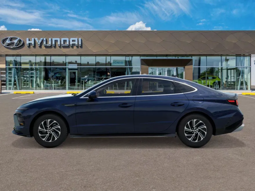 2026 Hyundai Sonata Hybrid Blue photo 1