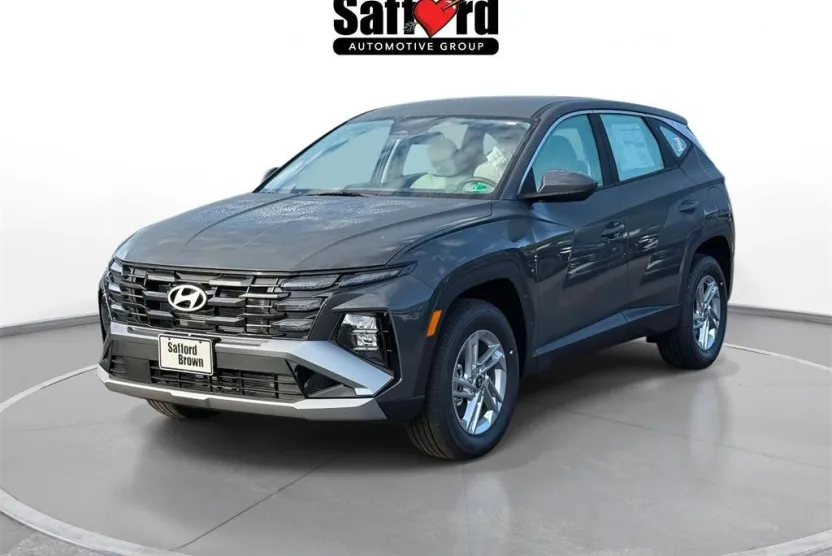2025 Hyundai Tucson SE photo 1