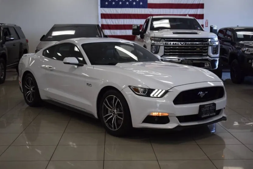 2017 Ford Mustang GT Premium photo 1