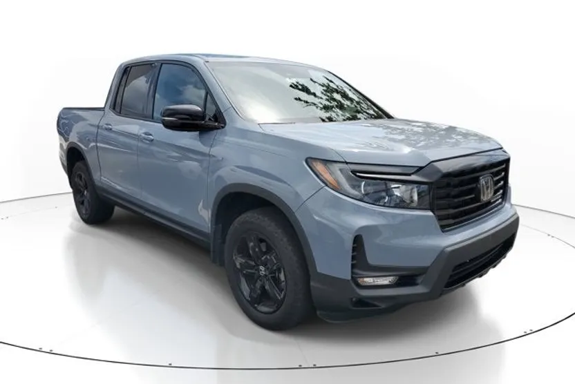2022 Honda Ridgeline Black Edition photo 1