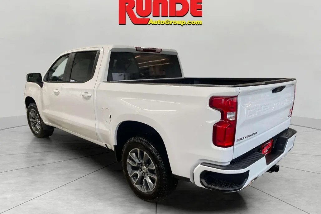 2026 Chevrolet Silverado 1500 RST photo 1
