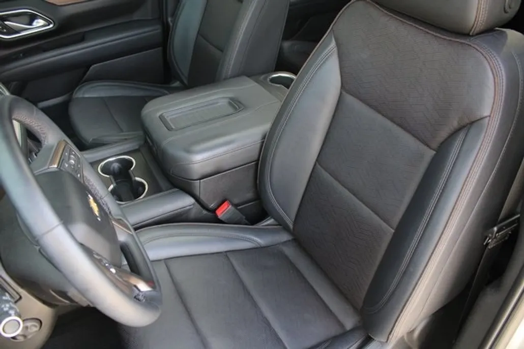 2023 Chevrolet Tahoe High Country photo 1