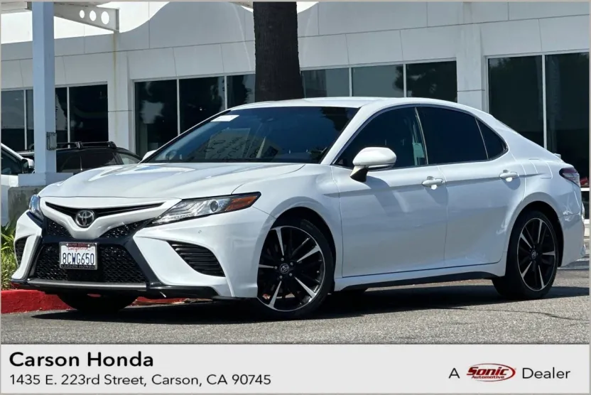 2018 Toyota Camry XSE photo 1