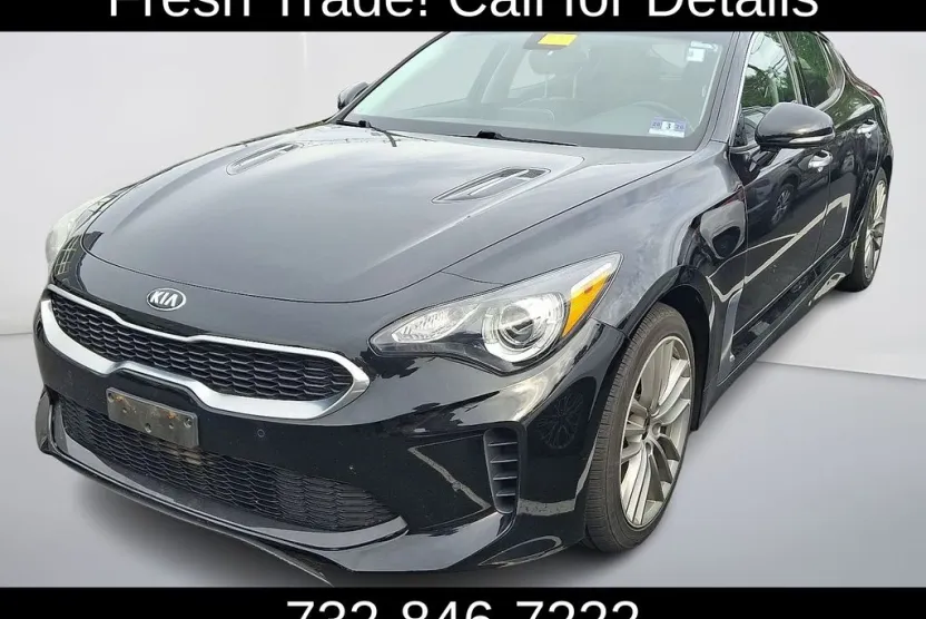 2018 Kia Stinger photo 1