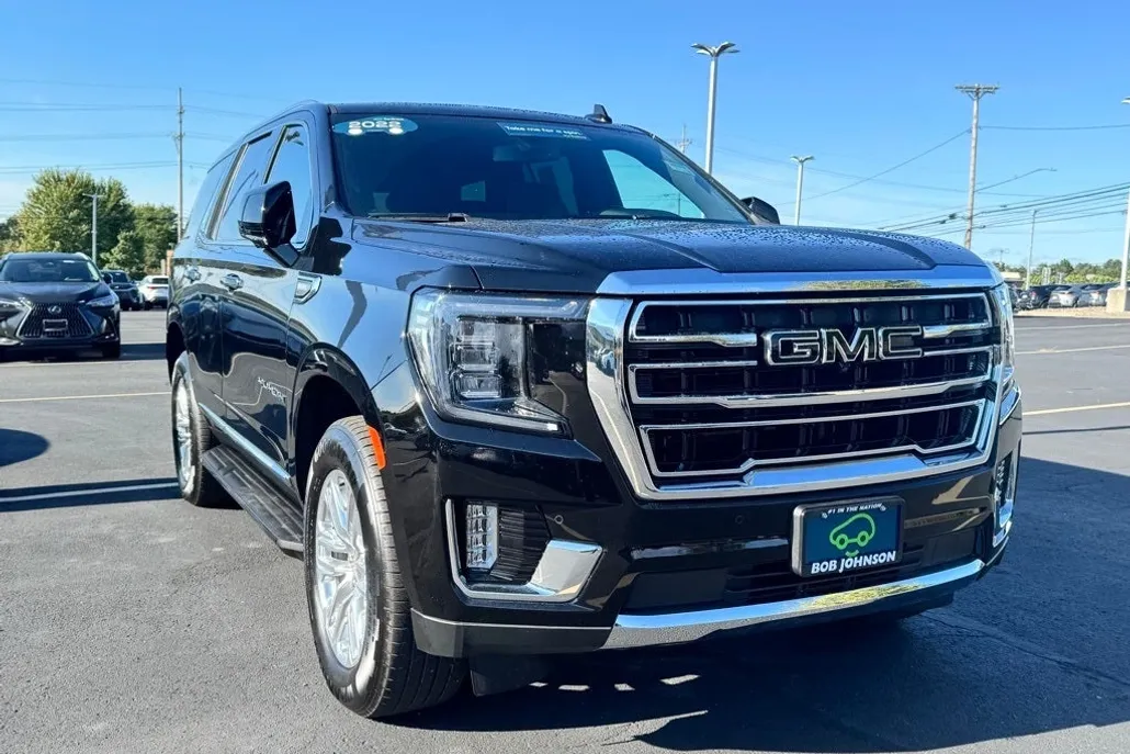 2022 Gmc Yukon SLT photo 1