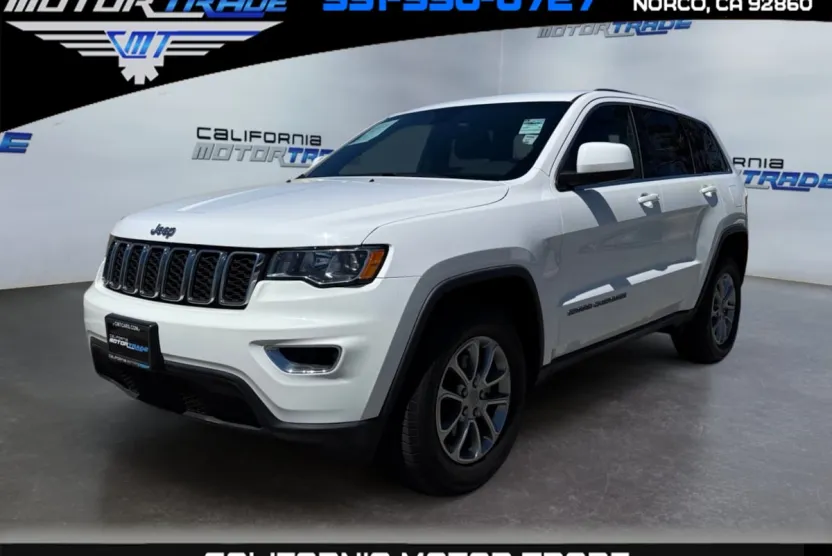 2017 Jeep Grand Cherokee Laredo photo 1