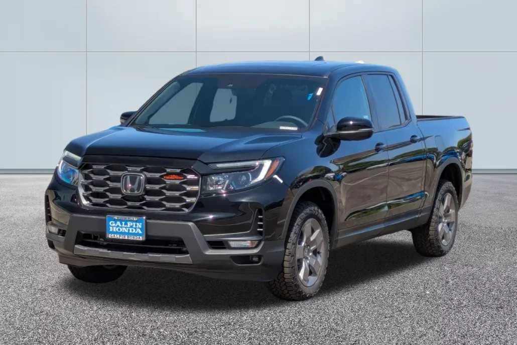 2025 Honda Ridgeline TrailSport photo 1