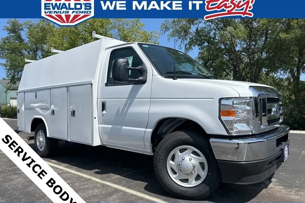 2025 Ford E-350 photo 1