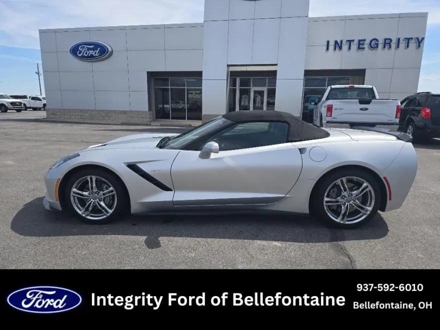 2017 Chevrolet Corvette Stingray 3LT Convertible photo 1