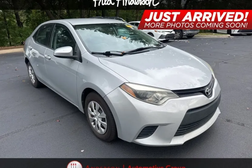 2016 Toyota Corolla L photo 1