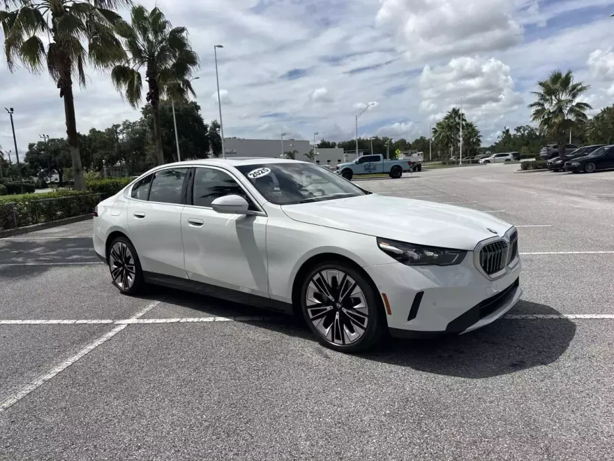 2025 Bmw 530i photo 1
