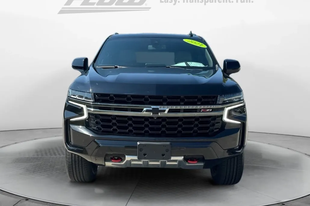 2021 Chevrolet Suburban Z71 photo 1