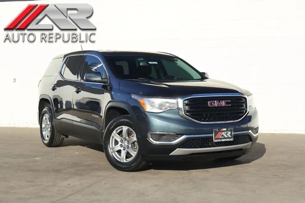 2019 Gmc Acadia SLE photo 1